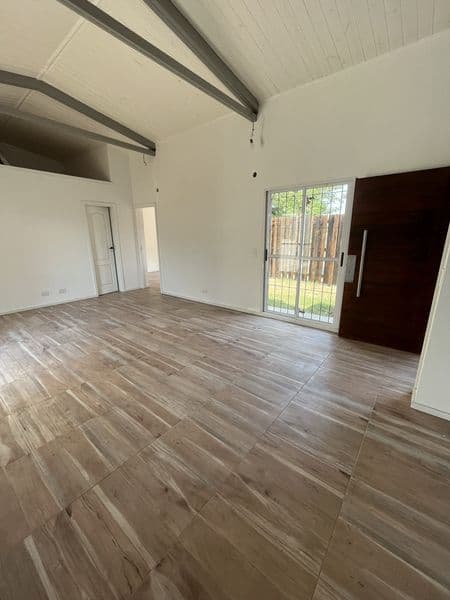 3 casas en block con cochera en Lima - Miniatura 13