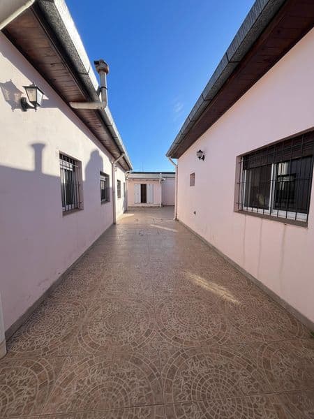 Locales + casa - venta en conjunto, en Lima - Miniatura 17